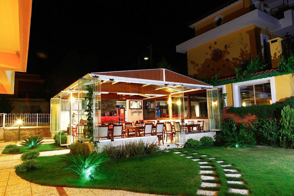 Villa Fokai Hotel Yenifoca Extérieur photo